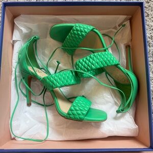 vince camuto antilique strappy sandal green heels size 8